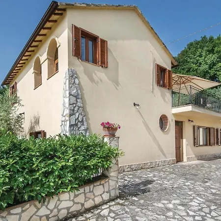 Amazing In Narni Tr With Kitchen Apartmán